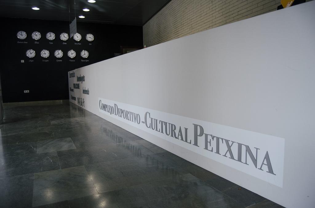 מלון ולנסיה Residencia La Petxina מראה חיצוני תמונה